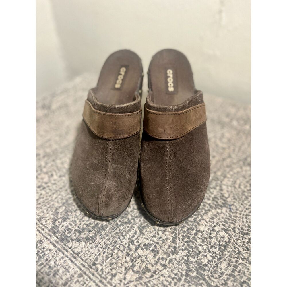 Brown suede Crocs Cobbler Studded wedge slip-on clogs Size 8
